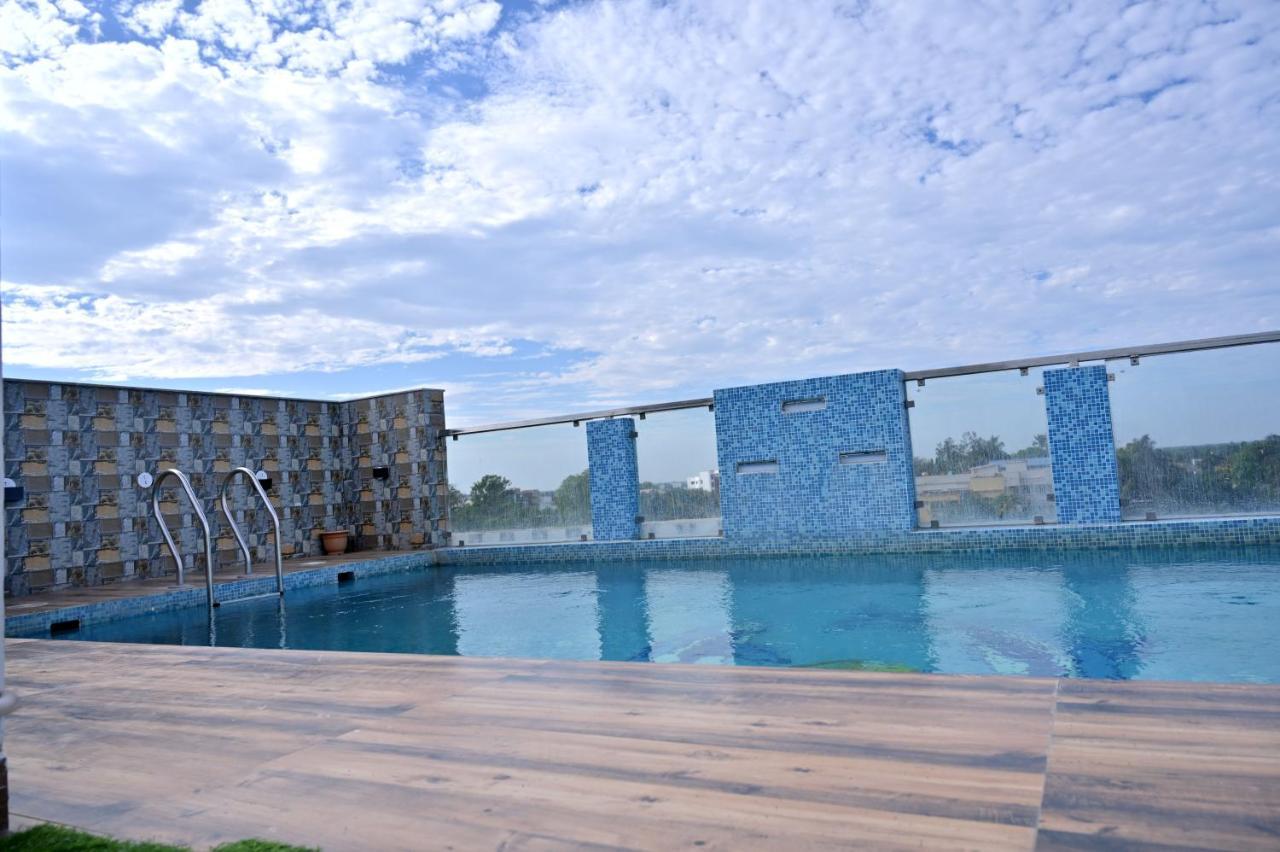 Hotel Silver Land New Digha With Rooftop Pool Eksteriør billede