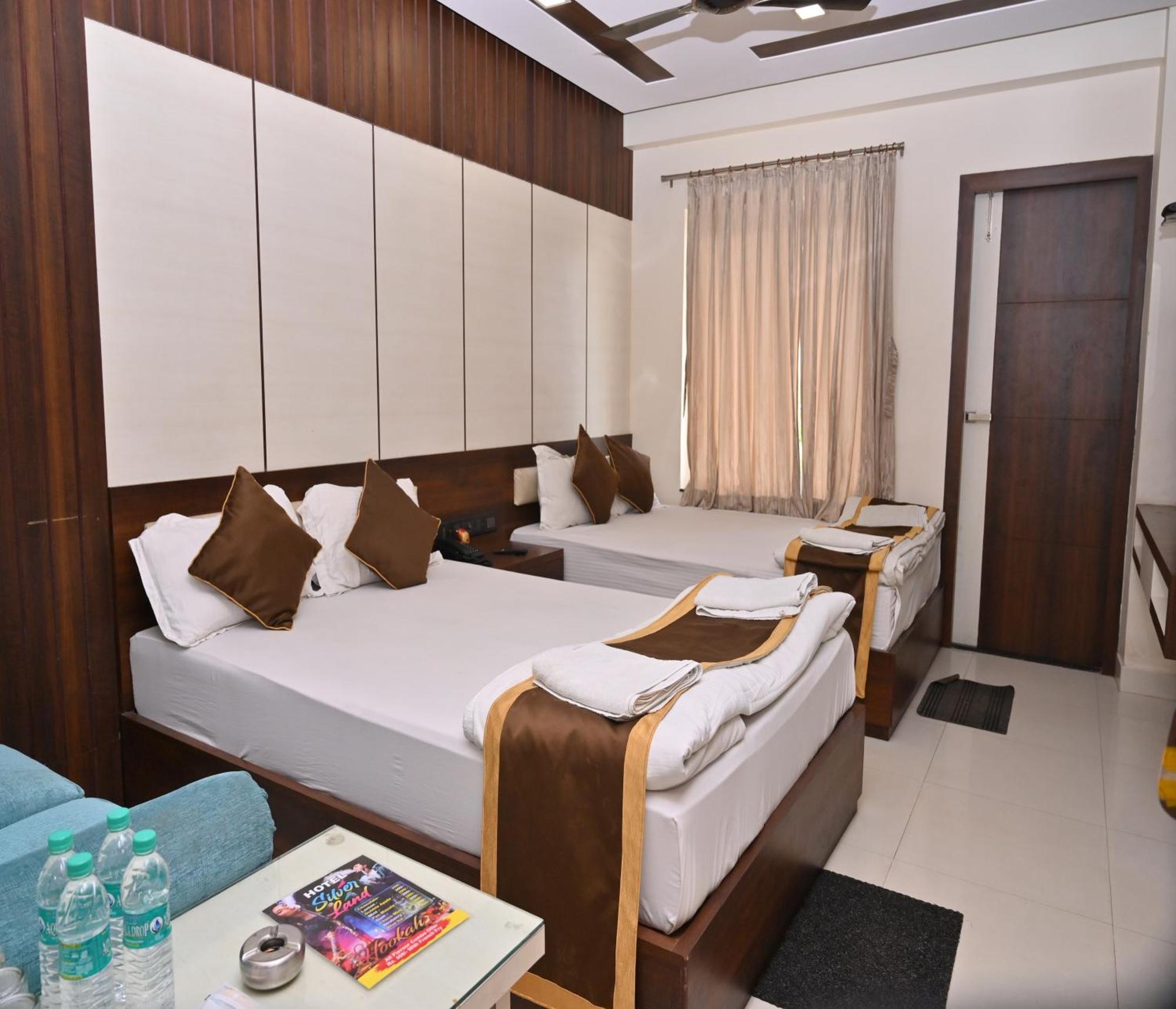 Hotel Silver Land New Digha With Rooftop Pool Eksteriør billede