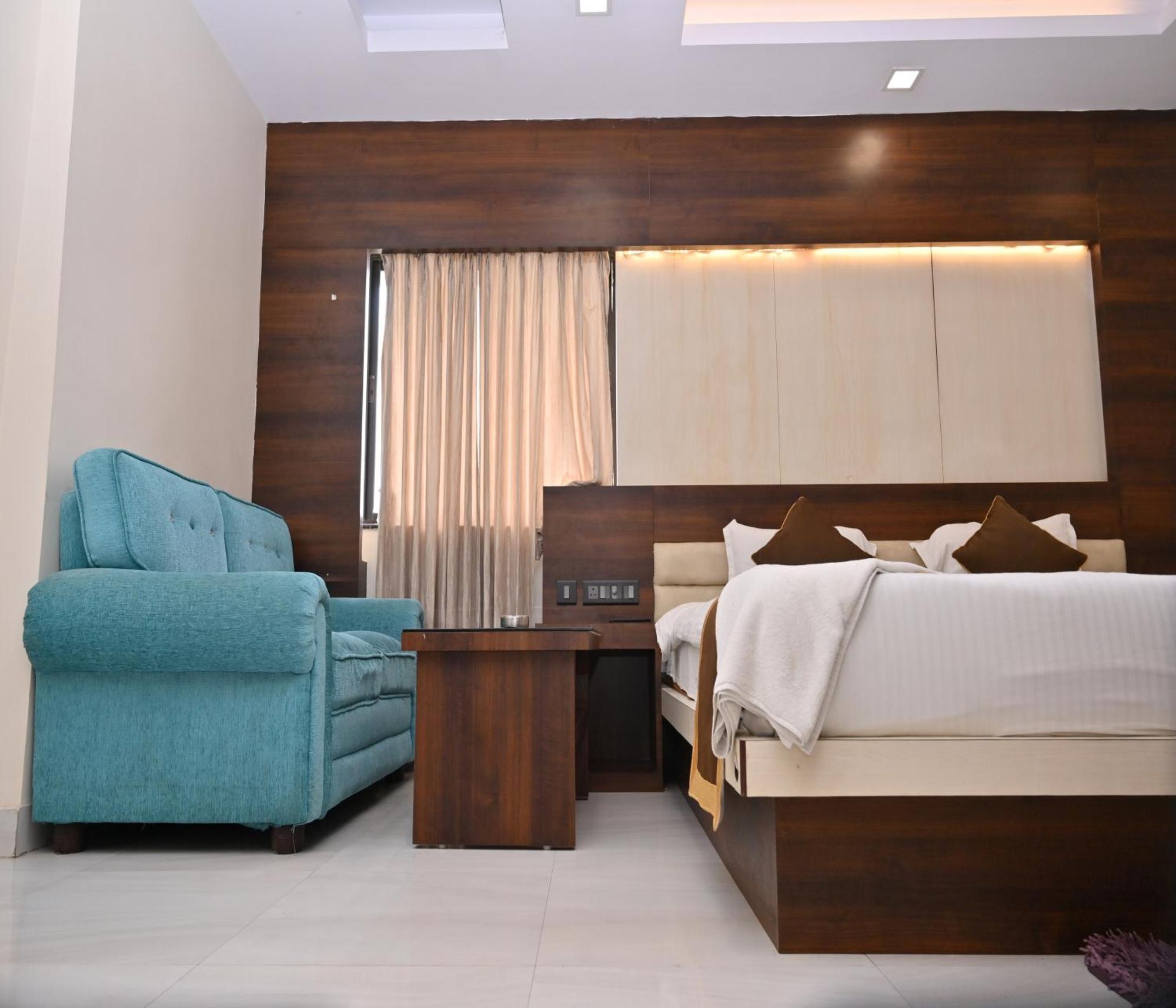 Hotel Silver Land New Digha With Rooftop Pool Eksteriør billede