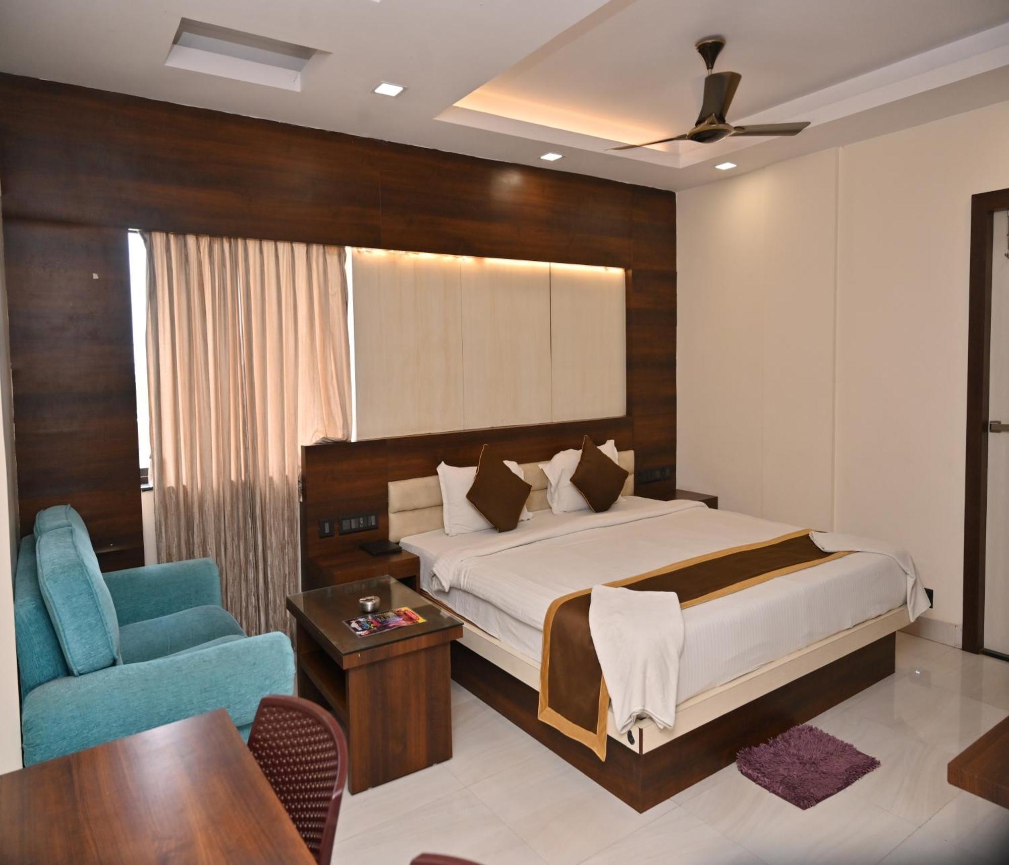 Hotel Silver Land New Digha With Rooftop Pool Eksteriør billede