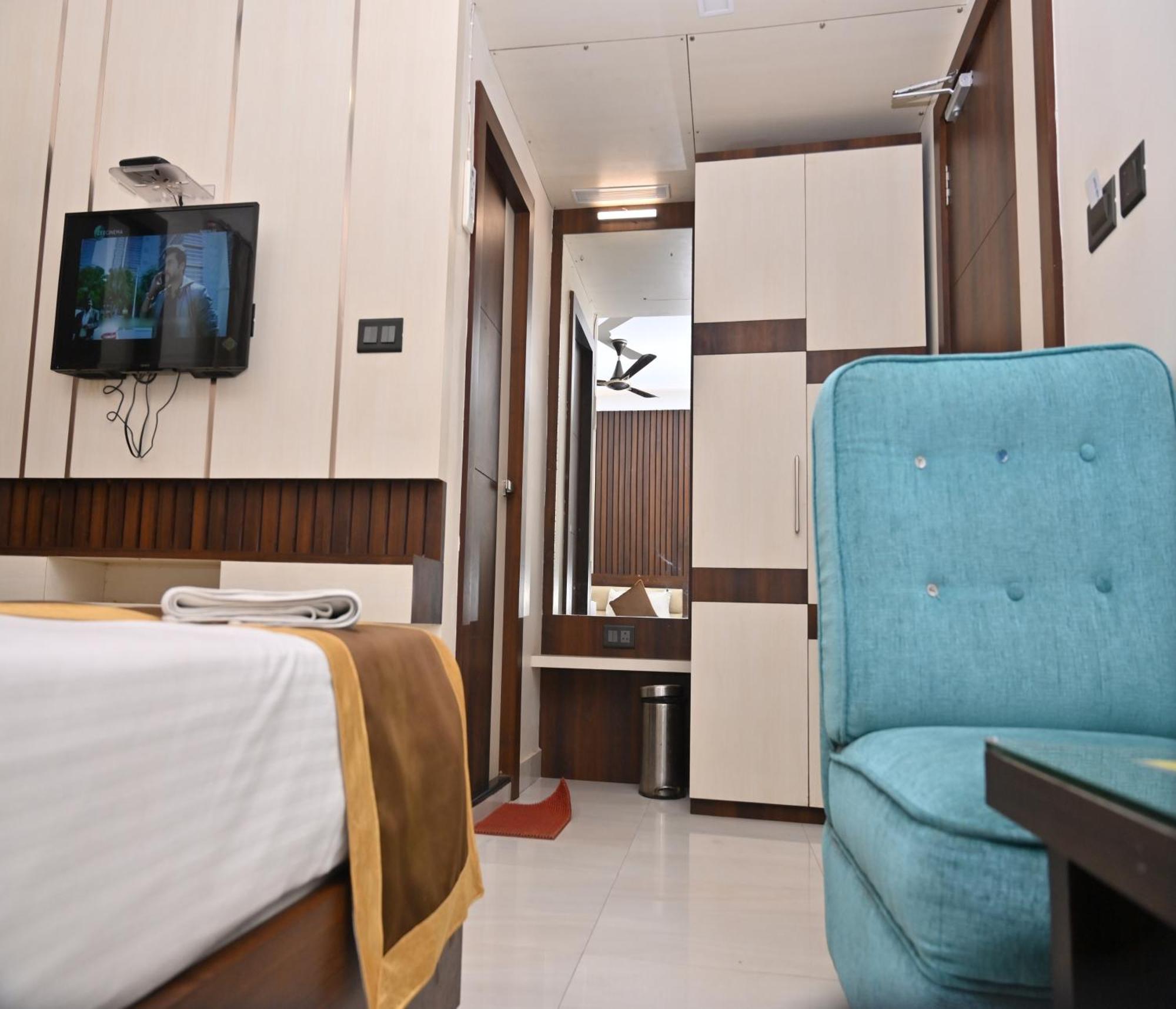 Hotel Silver Land New Digha With Rooftop Pool Eksteriør billede