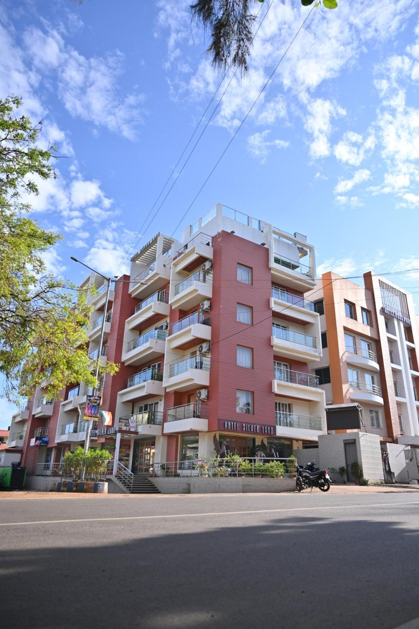 Hotel Silver Land New Digha With Rooftop Pool Eksteriør billede